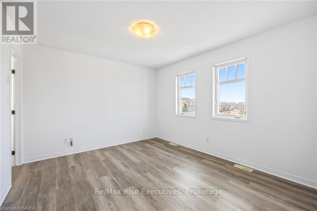 1653 CRIMSON CRESCENT - Image 30