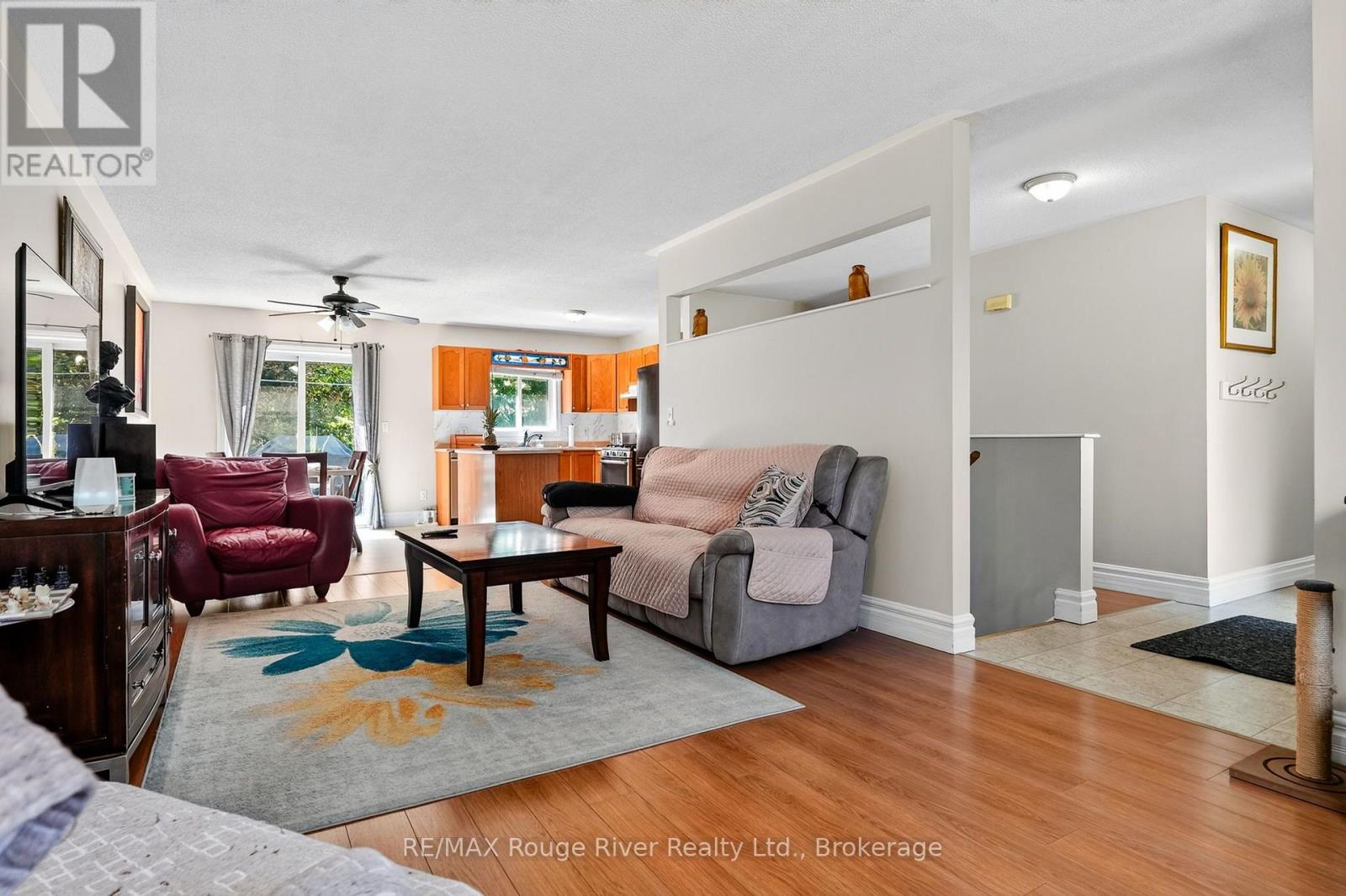 9 JANE'S COURT - Image 10