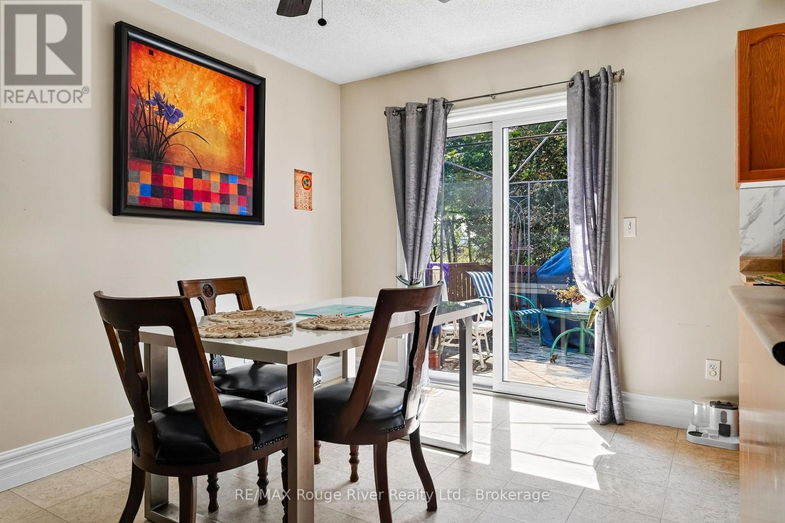 9 JANE'S COURT - Image 11