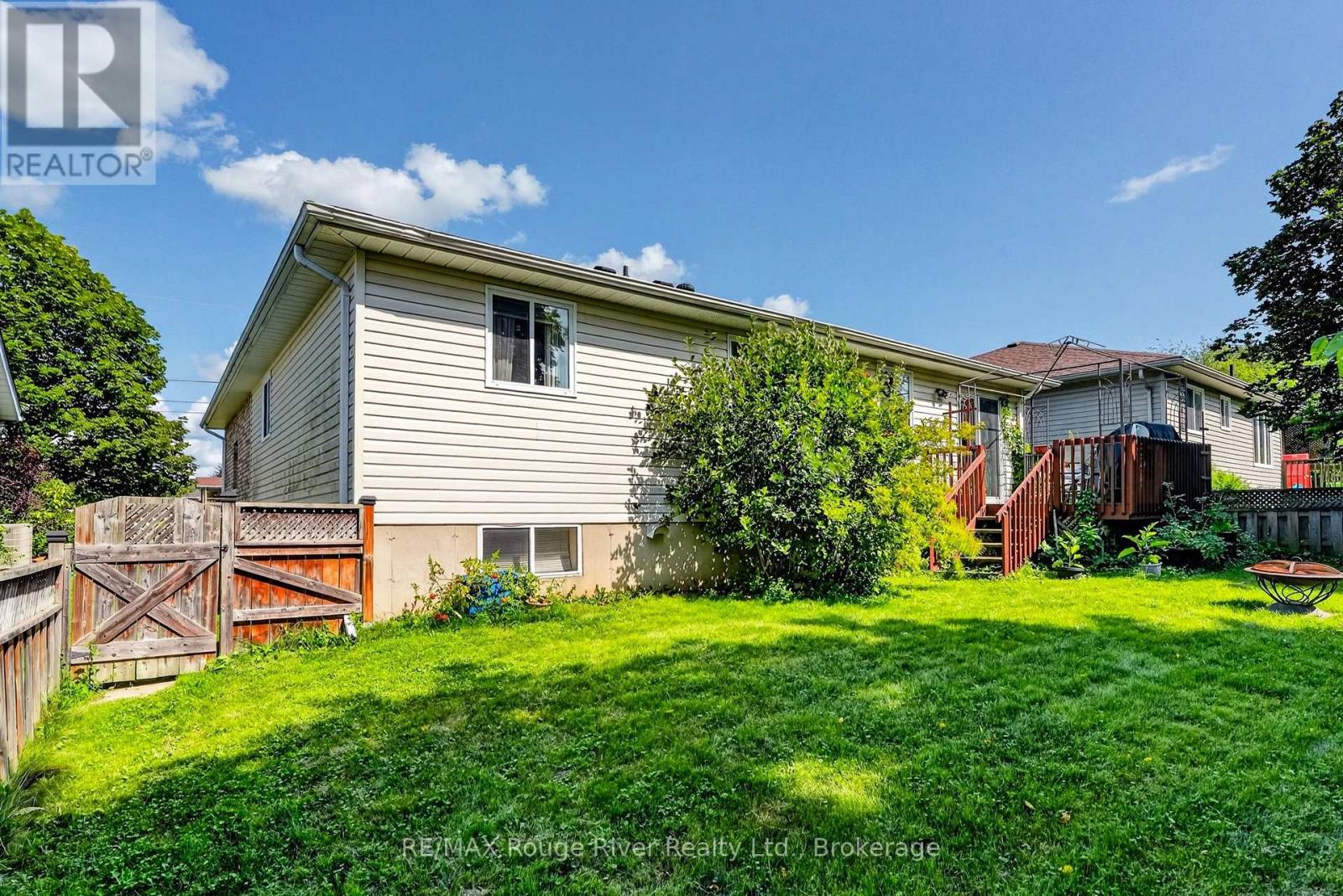 9 JANE'S COURT - Image 39