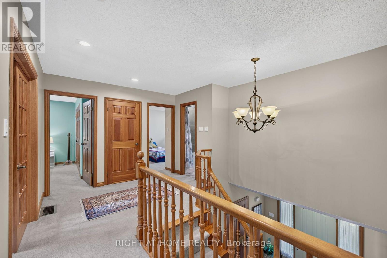 47 ROBINSON LANE - Image 20