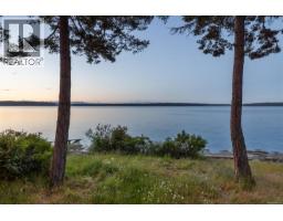 2858 Twin Oaks Dr, Ladysmith, BC V9G1C7 Photo 49