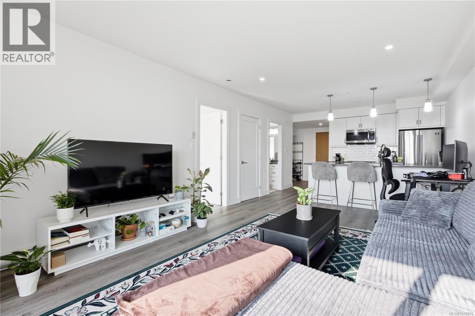 #503 119 Haliburton St - Image 12