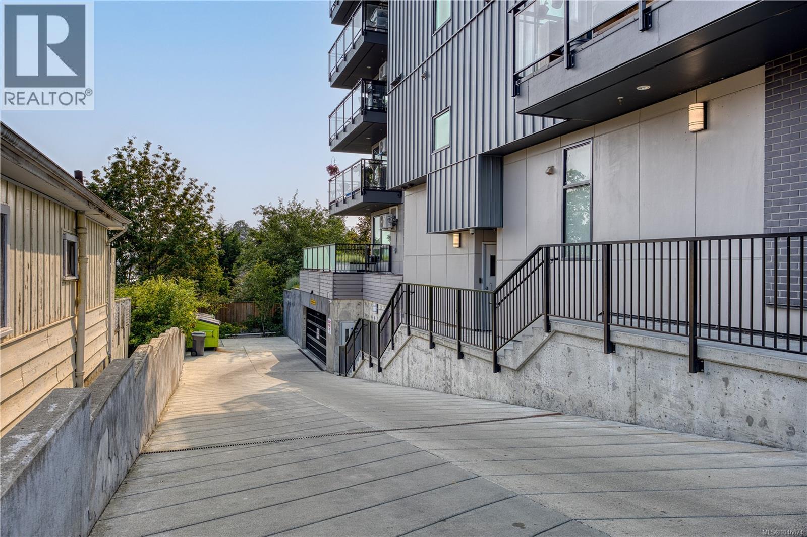 #503 119 Haliburton St - 25