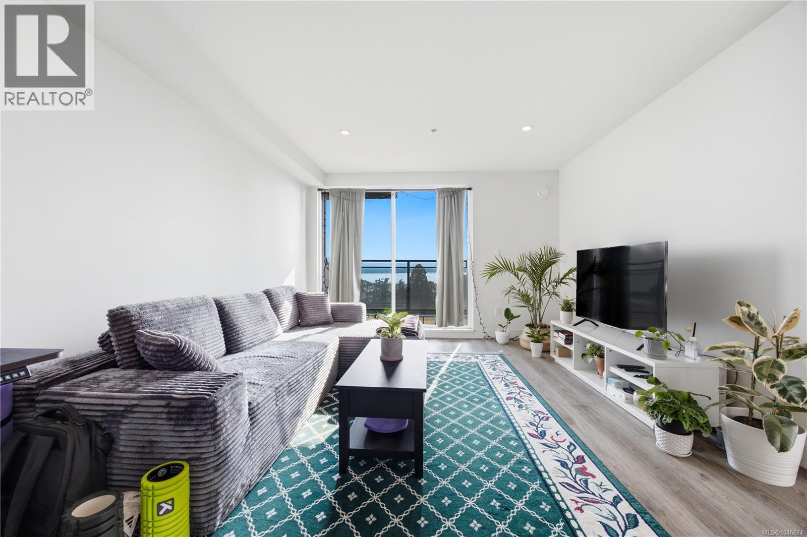#503 119 Haliburton St - 7