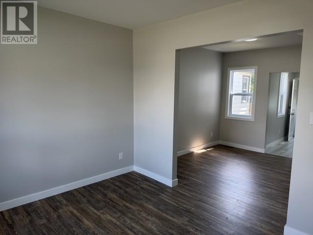444-446 Brock ST E - Image 3