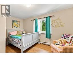 177 Pratt Road, Gibsons, BC V0N1V3 Photo 13