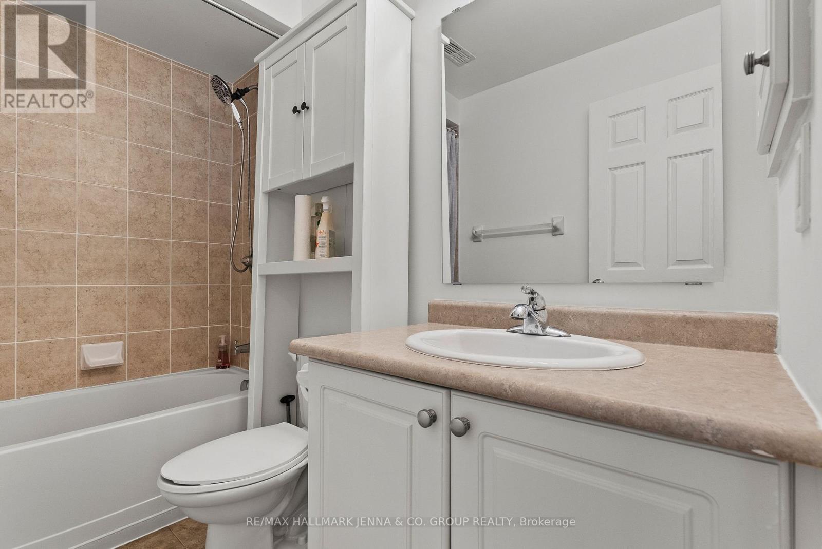 2 Bed, 1 Bath House for Sale in Ottawa – G – 102 ARTESA PRIVATE, Ottawa – MLS# X13683958 - Image 20