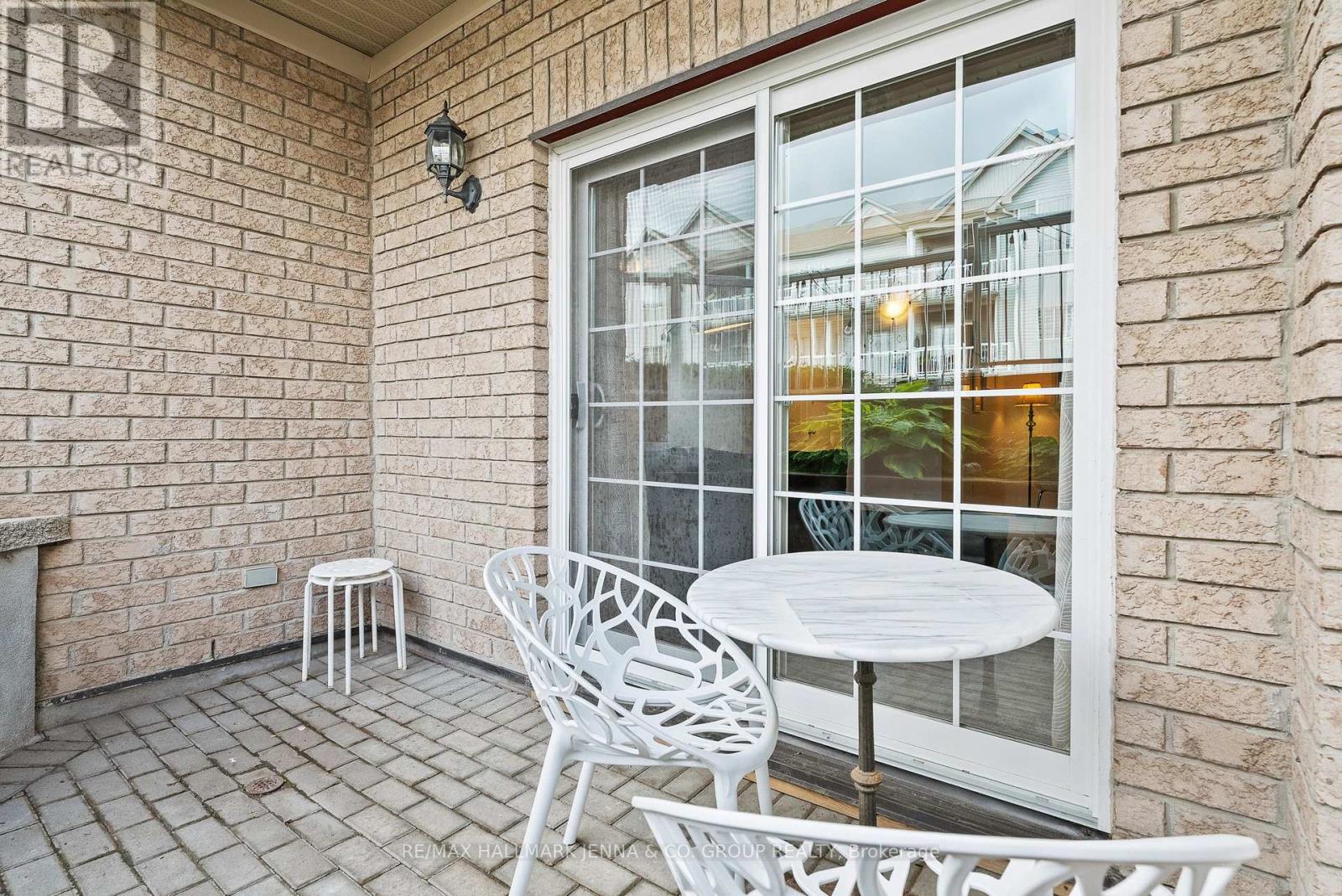 2 Bed, 1 Bath House for Sale in Ottawa – G – 102 ARTESA PRIVATE, Ottawa – MLS# X13683958 - Image 21