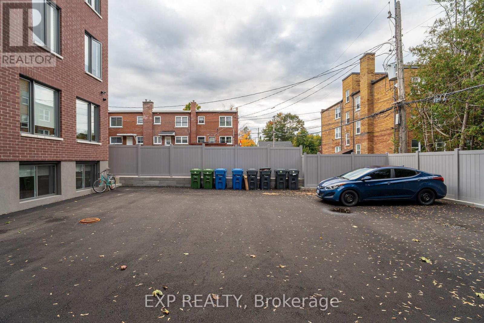 2 Bed, 1 Bath Multi-Family for Rent in Ottawa – 2 – 1267 SUMMERVILLE AVENUE, Ottawa – MLS# X13684148 - Image 27