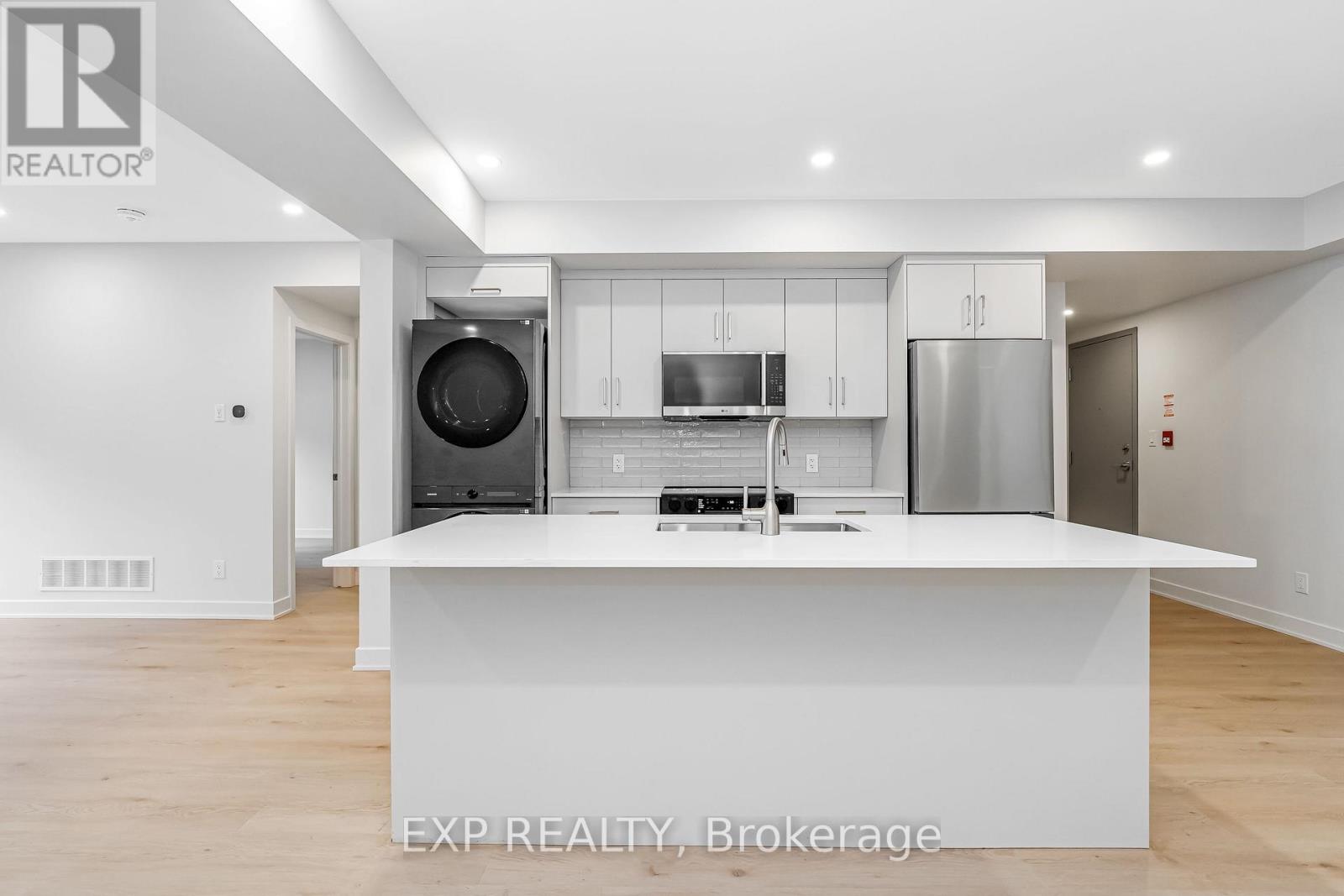 2 Bed, 1 Bath Multi-Family for Rent in Ottawa – 2 – 1267 SUMMERVILLE AVENUE, Ottawa – MLS# X13684148 - Image 6