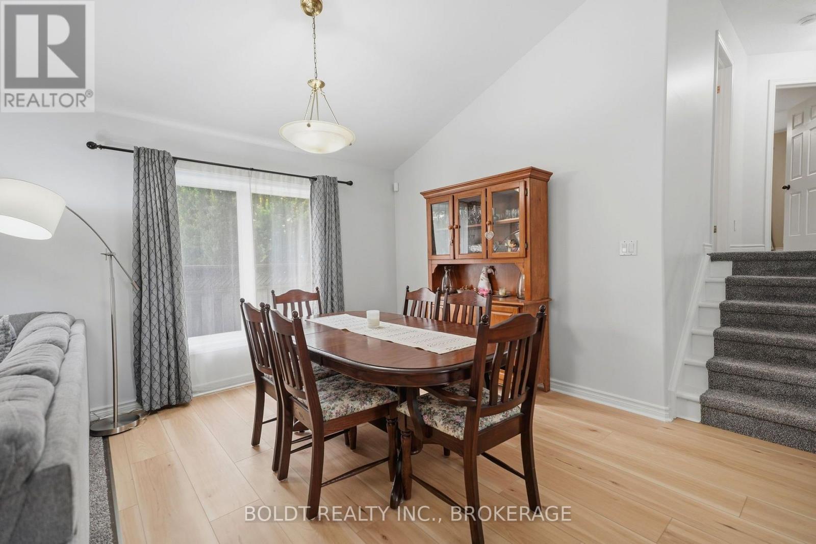 22 GRAVES CRESCENT - Image 10