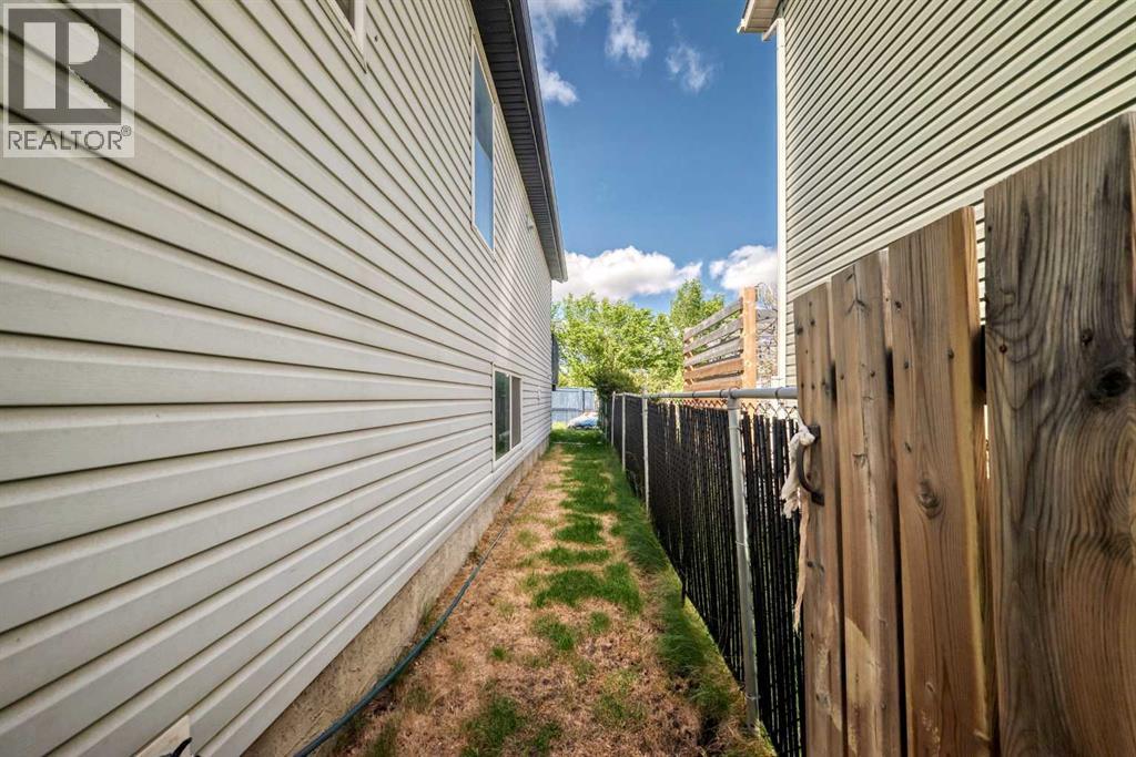30 Covehaven View NE - 45