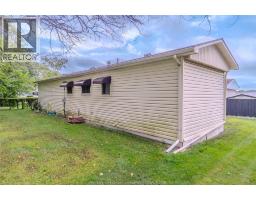 293 Forest Place, Essex, ON N8M2B7 Photo 18
