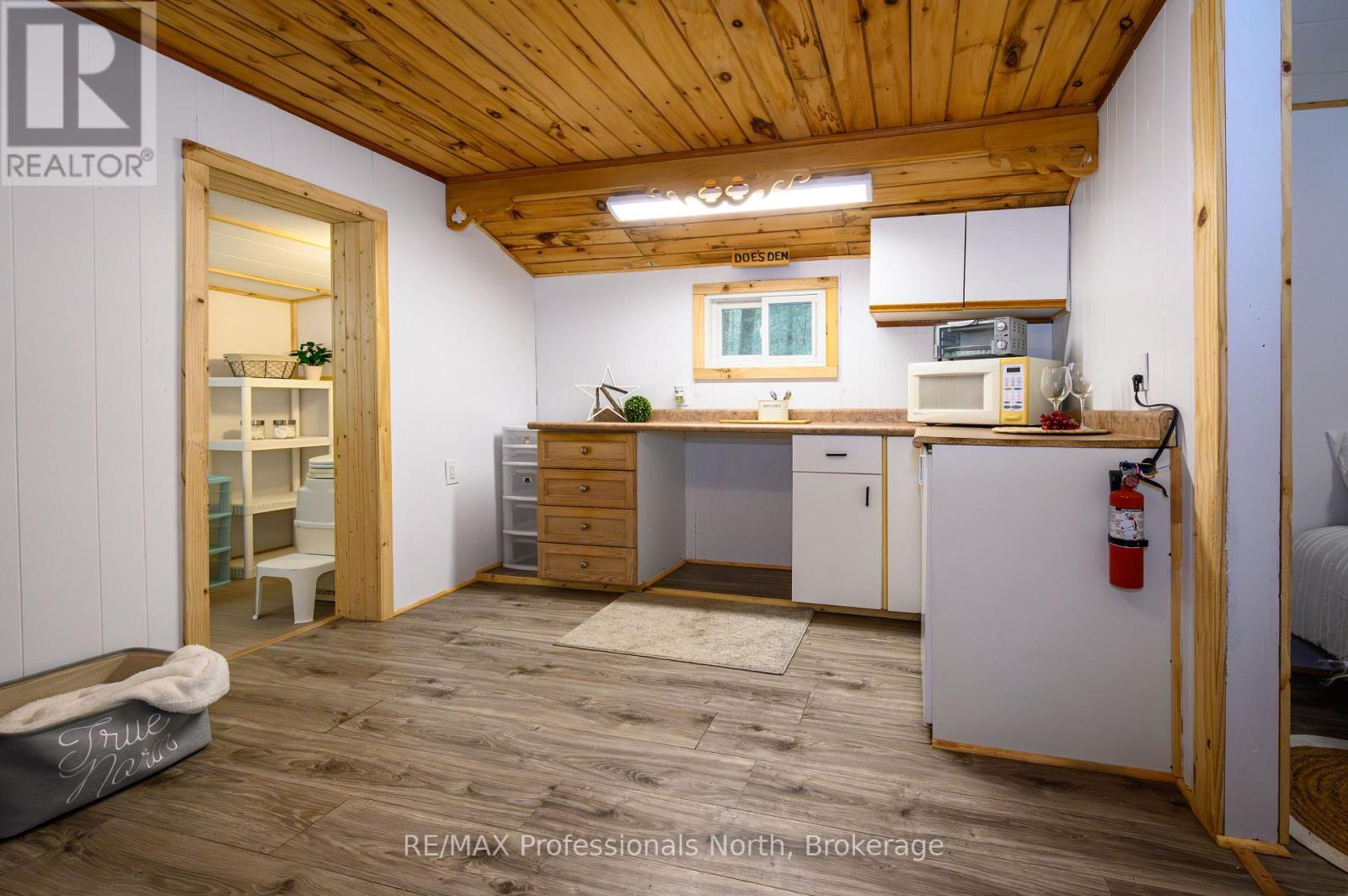 2315 ASPDIN ROAD - Image 30