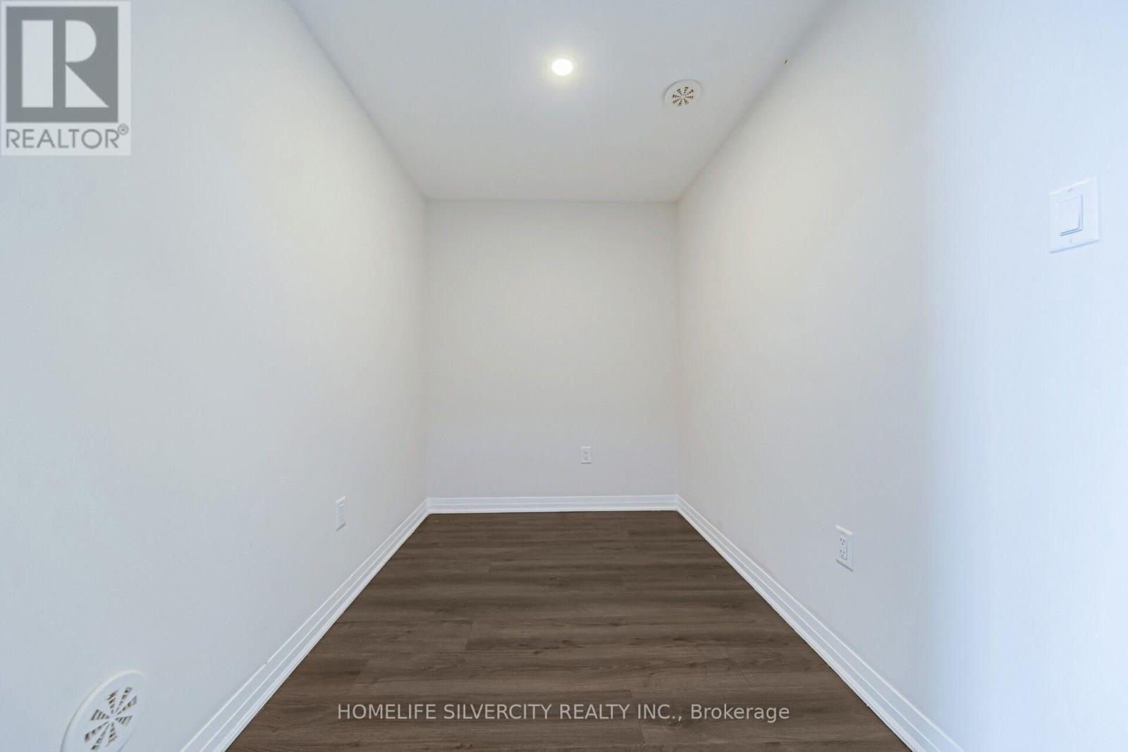 #59 1359 NEILSON ROAD - 33
