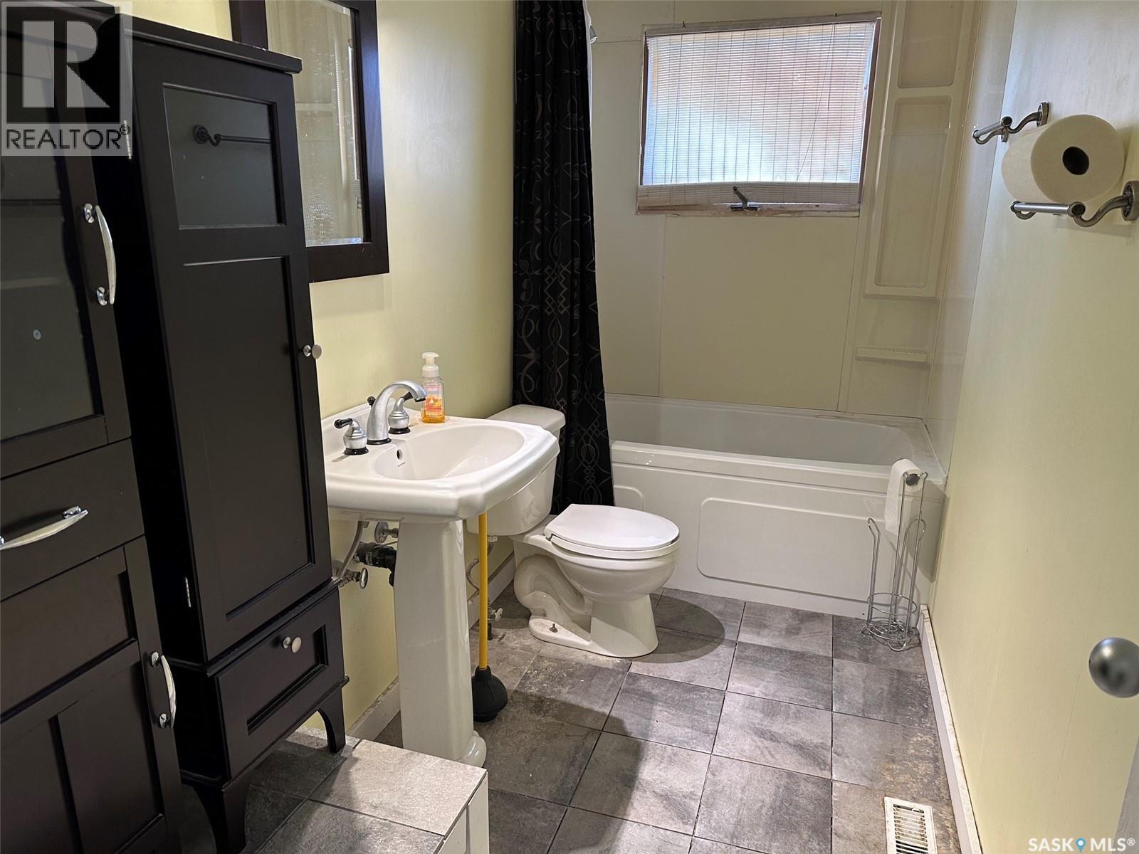 602 4th STREET - 7