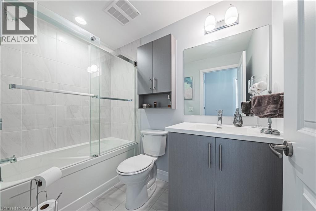 #317 1 REDFERN Avenue - Image 14