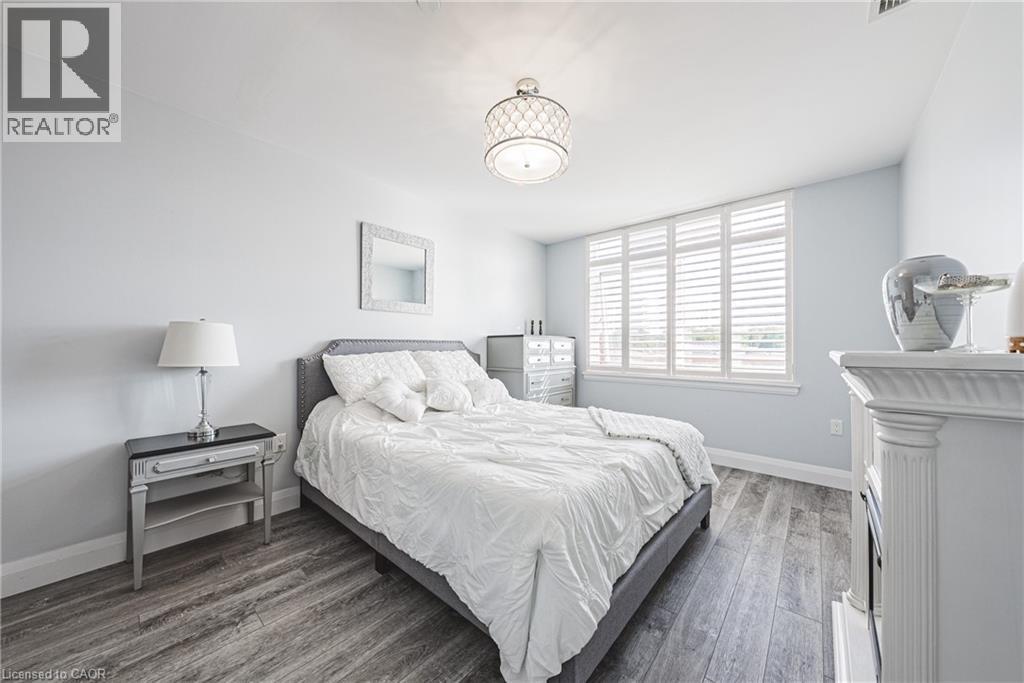 #317 1 REDFERN Avenue - 11