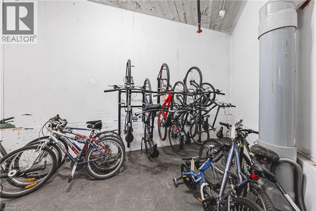 #317 1 REDFERN Avenue - Image 26