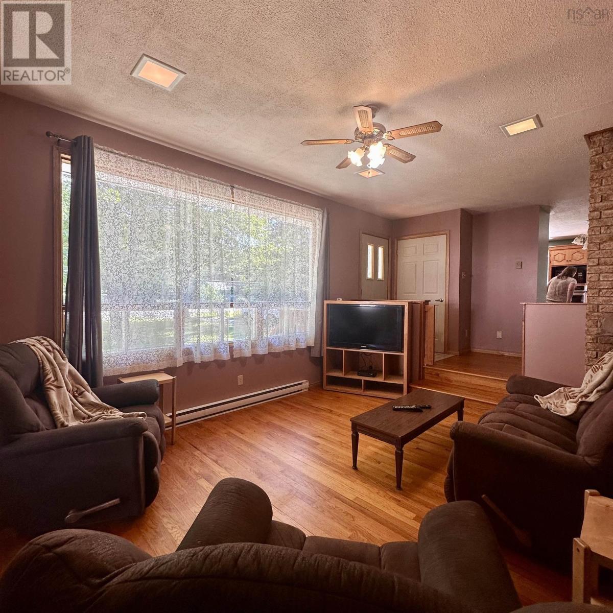 Property 8 of 31 of 1229 Northfield Road