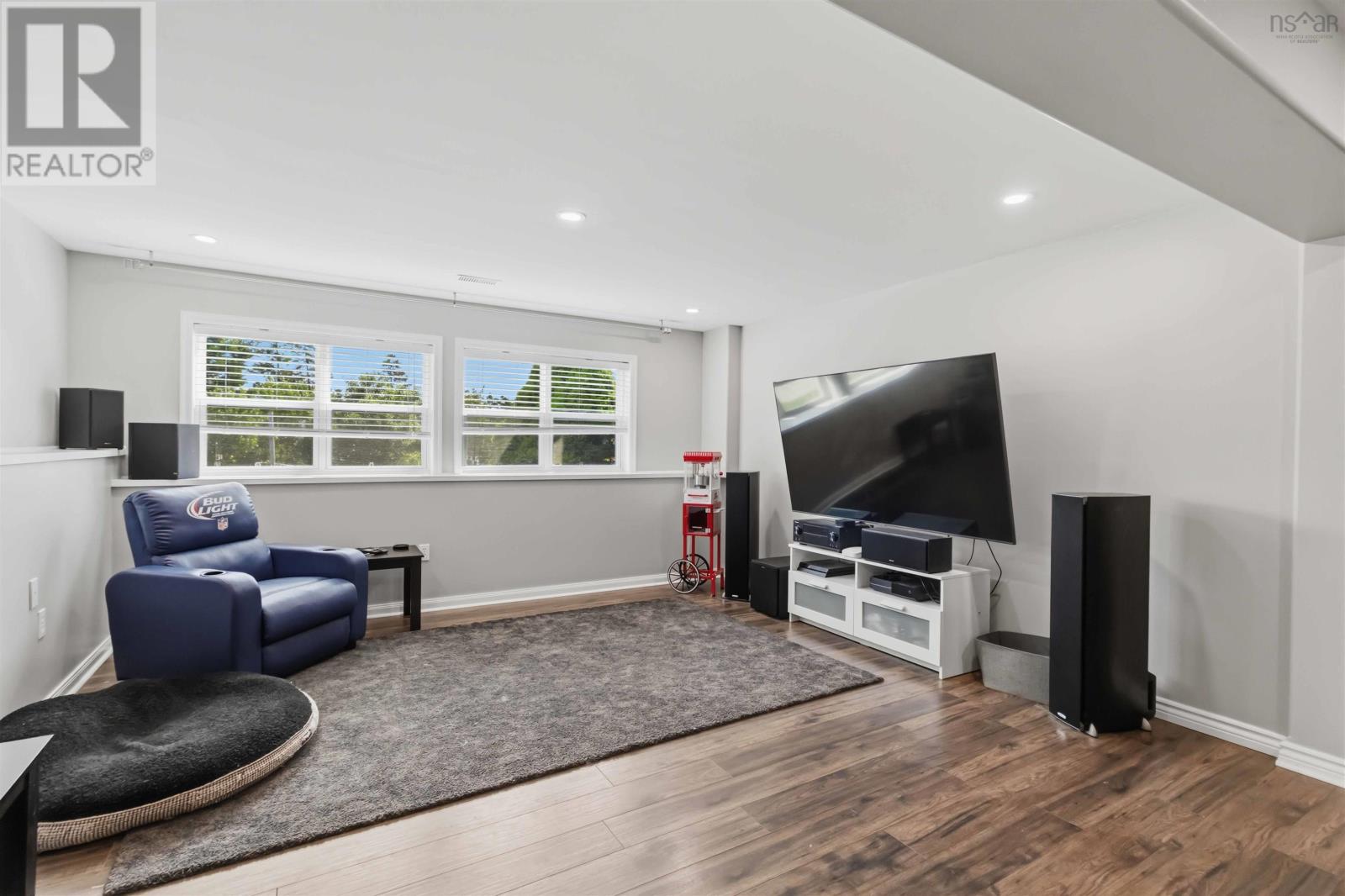 Property 36 of 49 of 53 Megan Crescent