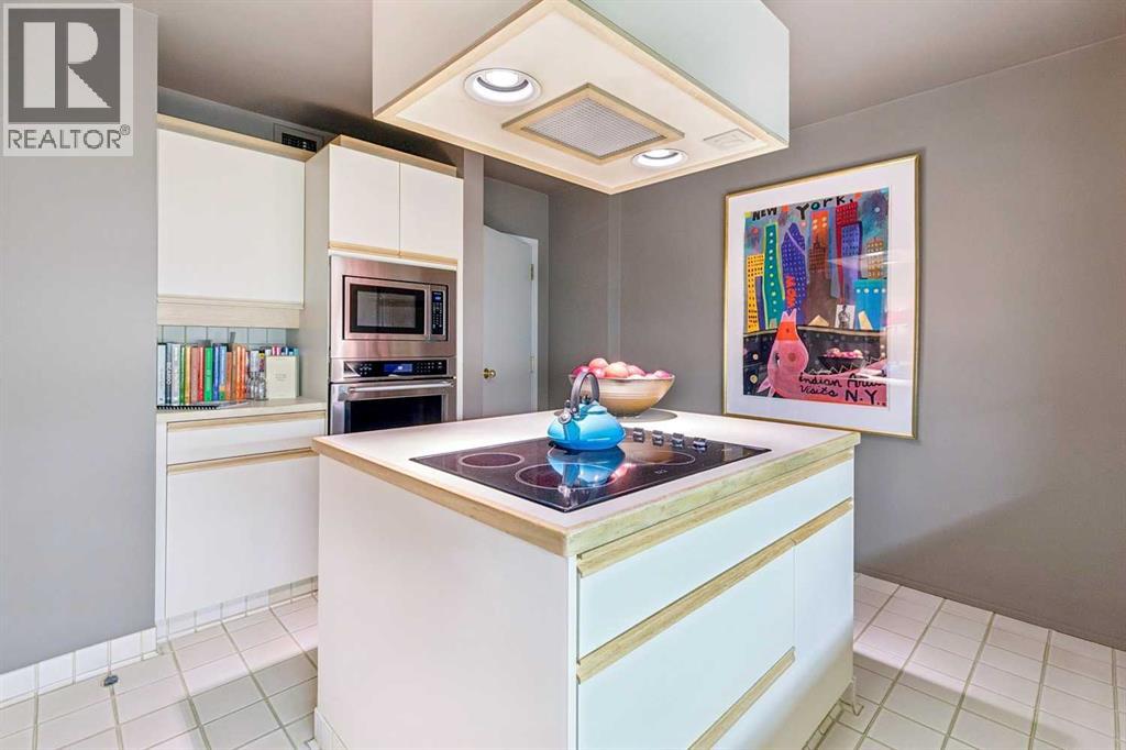 #301H 500 Eau Claire Avenue SW - 9