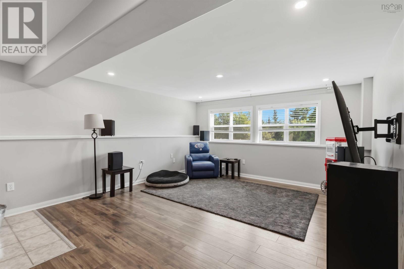 Property 37 of 49 of 53 Megan Crescent