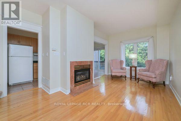 251 DENISE CIRCLE - 8