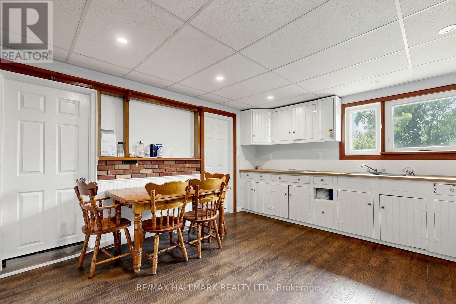 9775 BEACHWOOD ROAD - Image 10