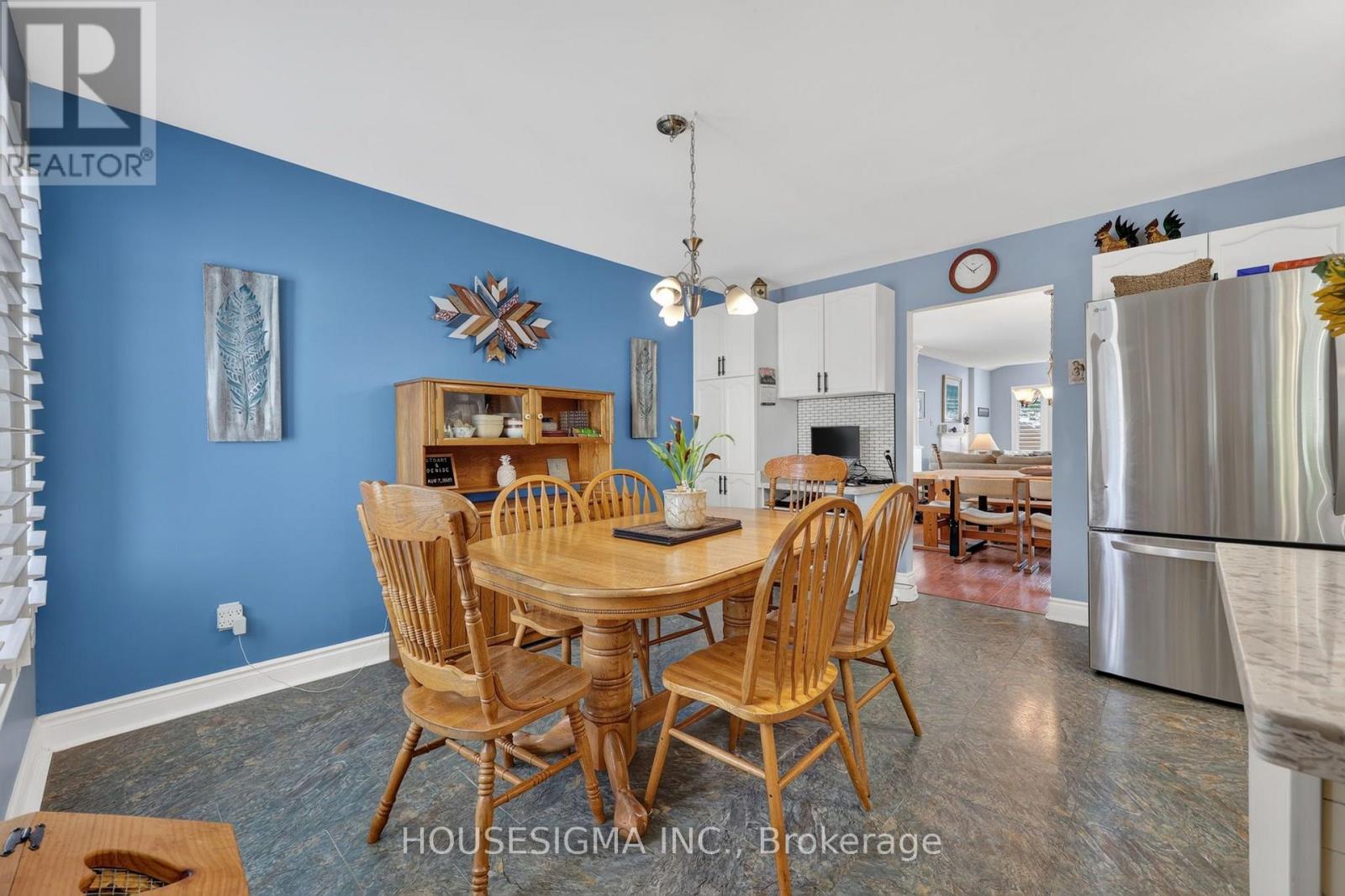 123 FERNBROOK DRIVE - Image 15