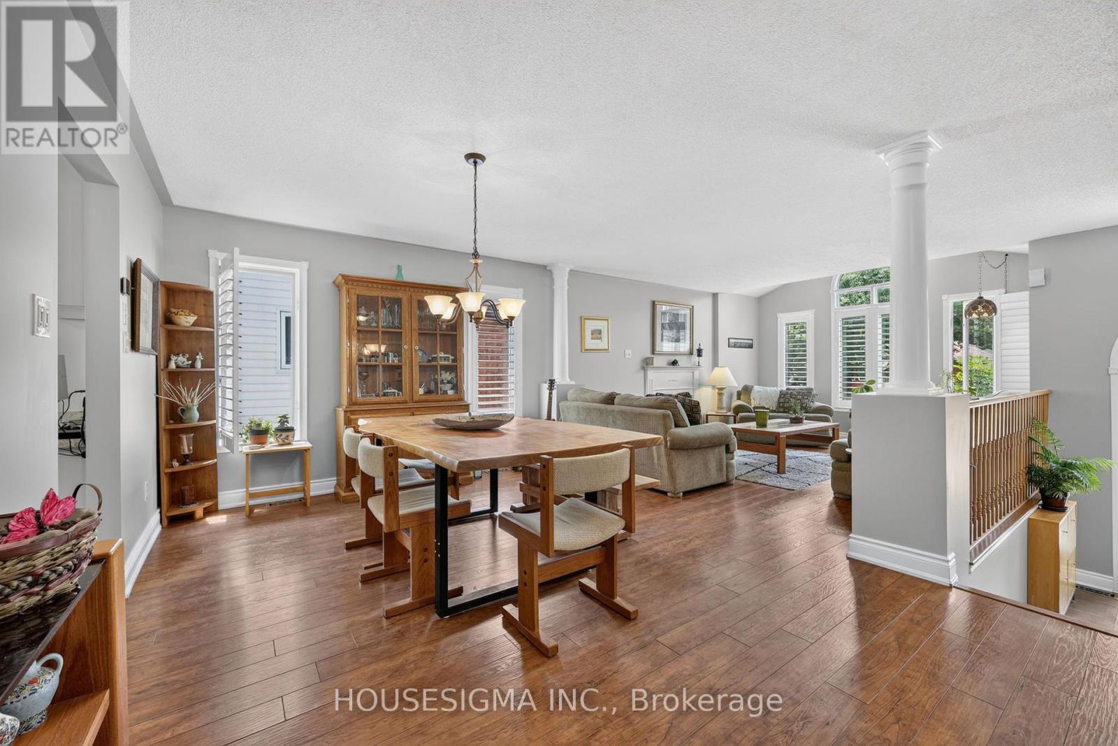 123 FERNBROOK DRIVE - Image 17