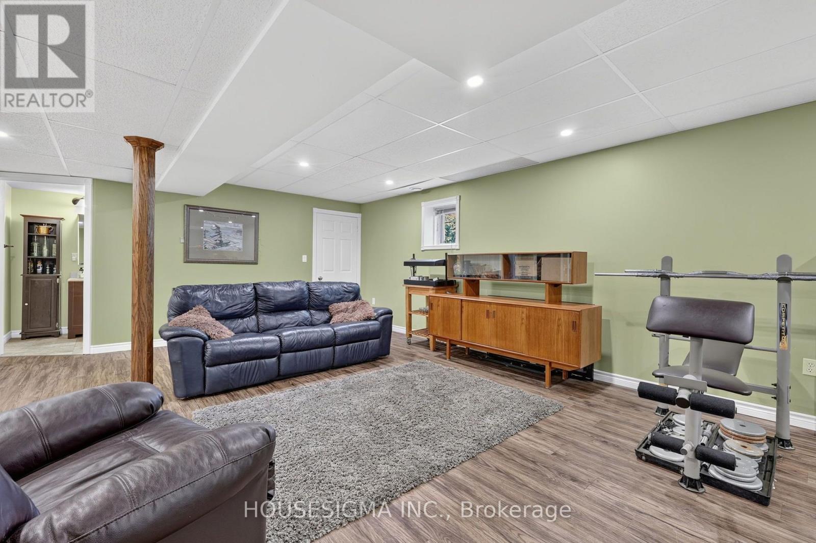 123 FERNBROOK DRIVE - Image 39