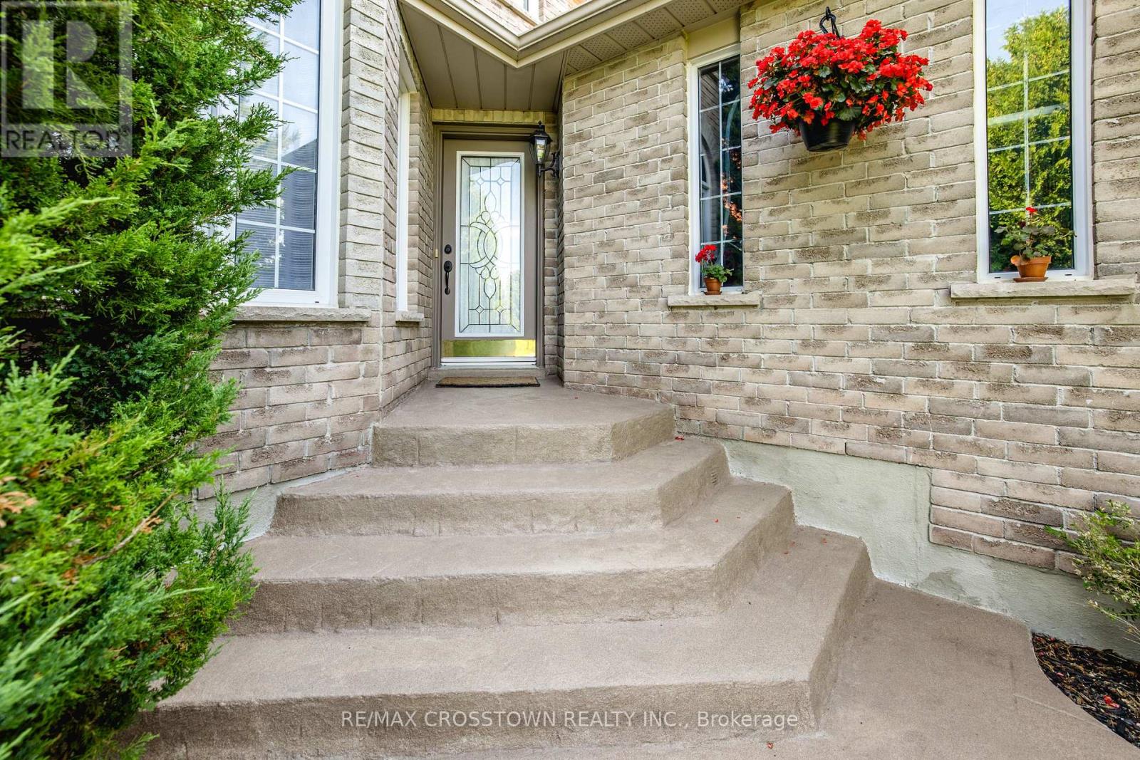 5 KELSEY CRESCENT - Image 3