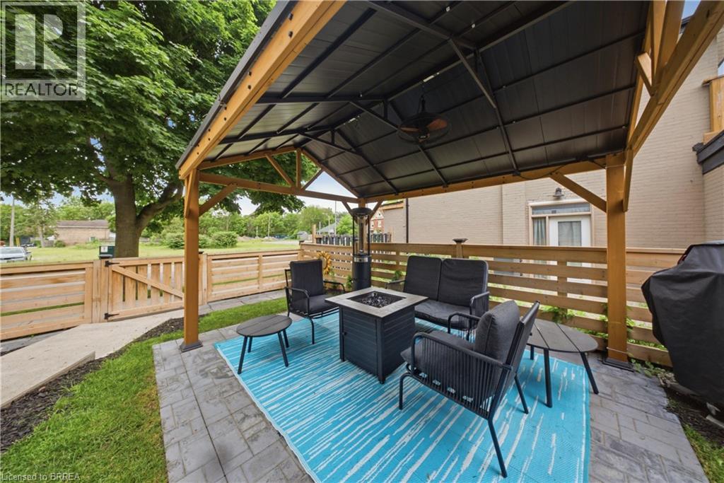 175 GRAND RIVER Avenue - Image 3