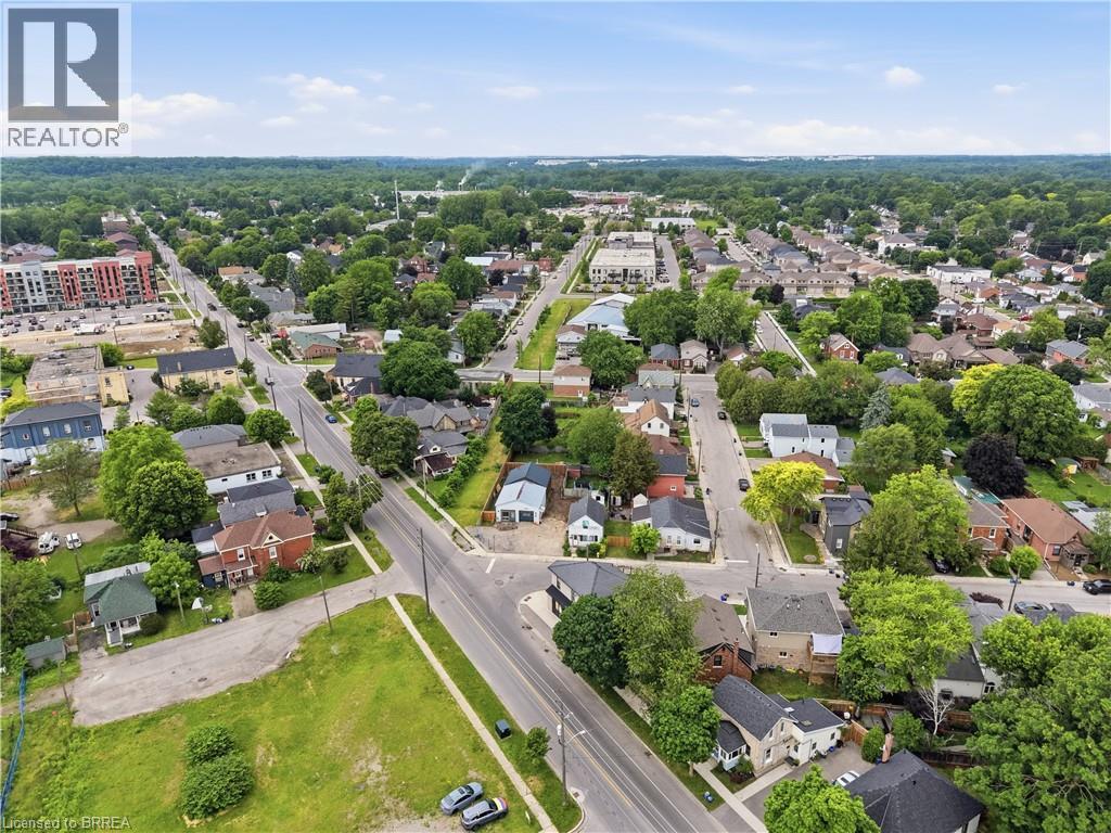 175 GRAND RIVER Avenue - 35