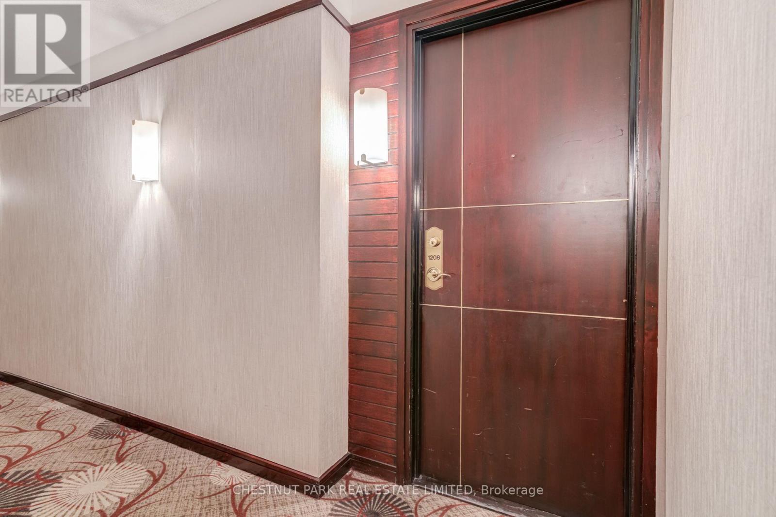 #1208 2111 LAKE SHORE BOULEVARD W - Image 32