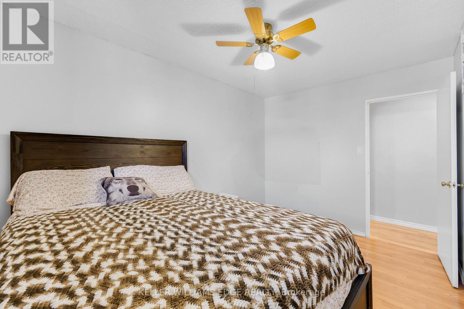 #708 975 WARWICK COURT - 22