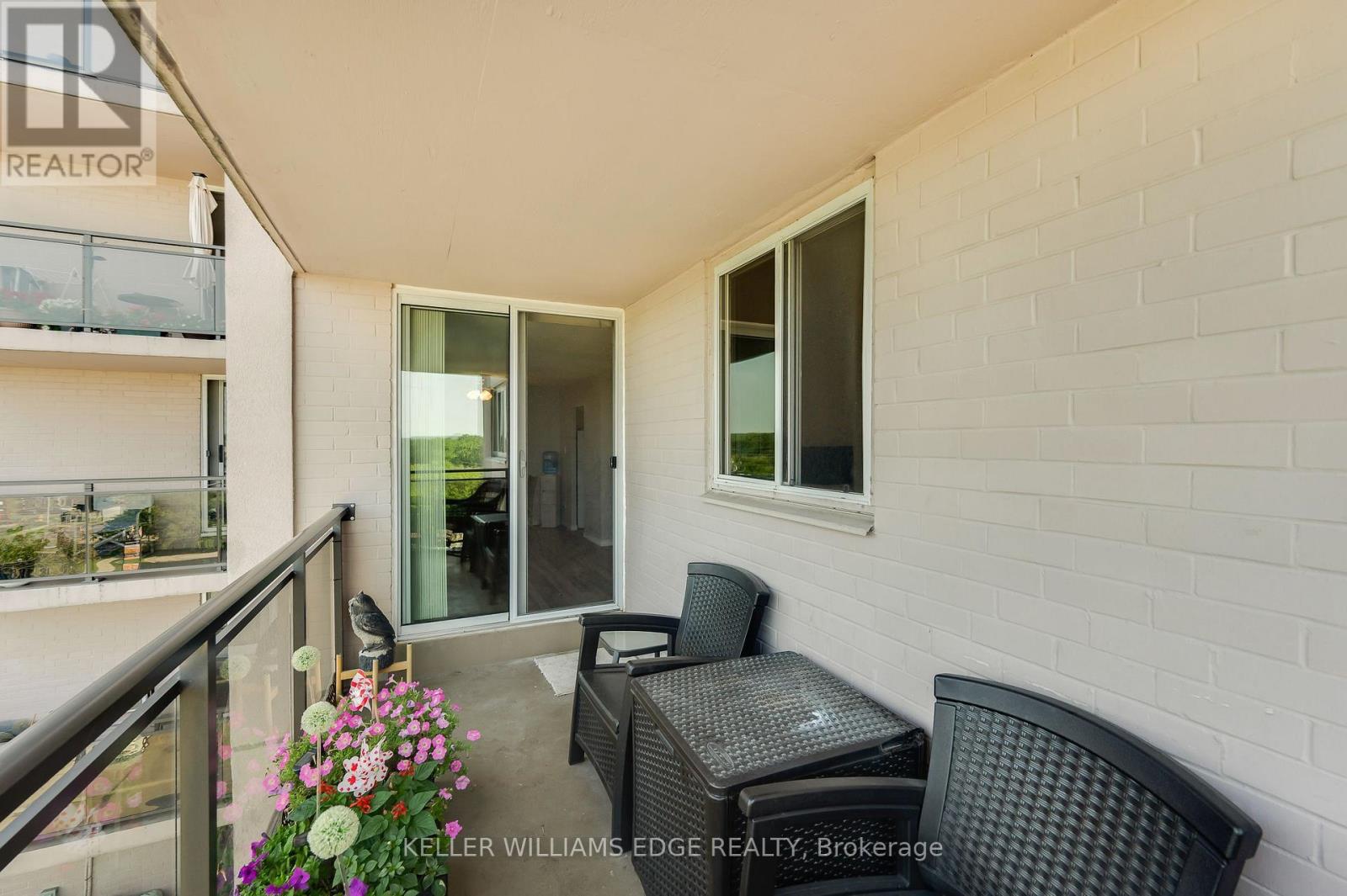 #708 975 WARWICK COURT - Image 29