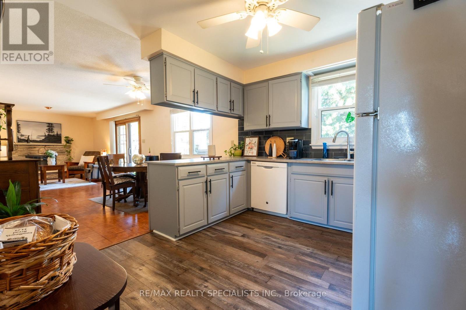 8 RIVER VIEW DRIVE - 15