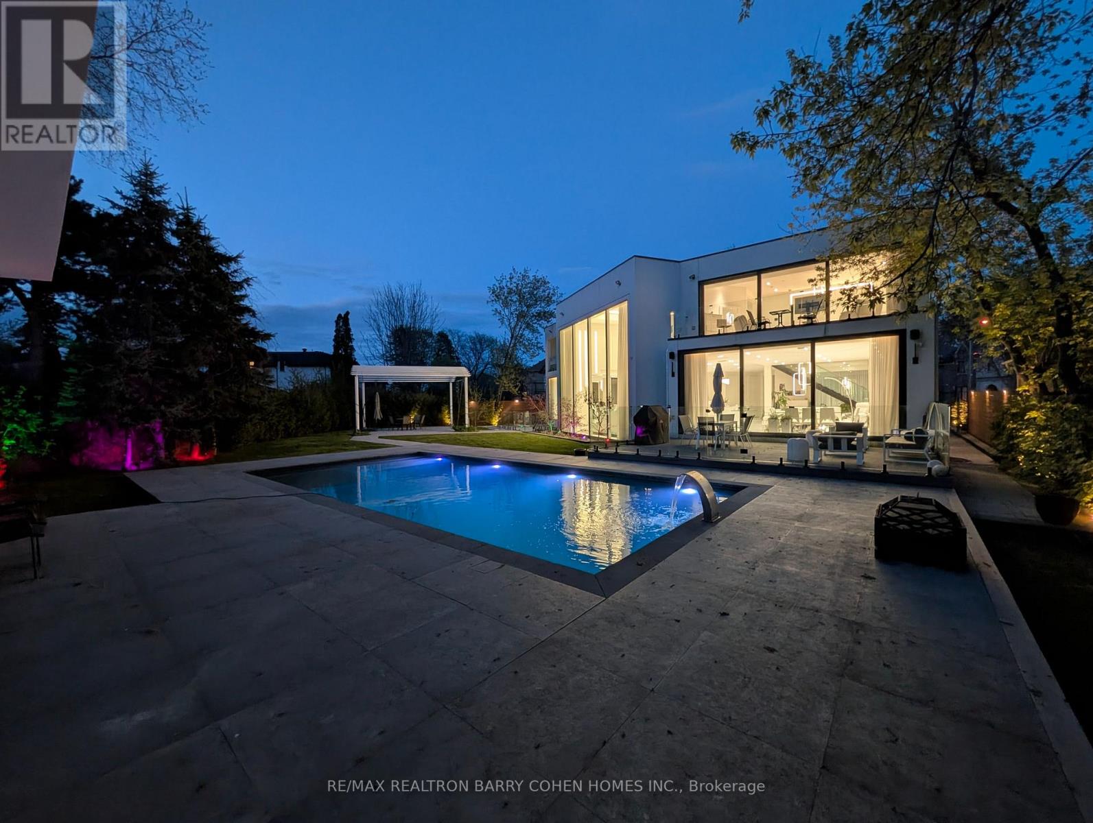 8 CADMUS ROAD - Image 34