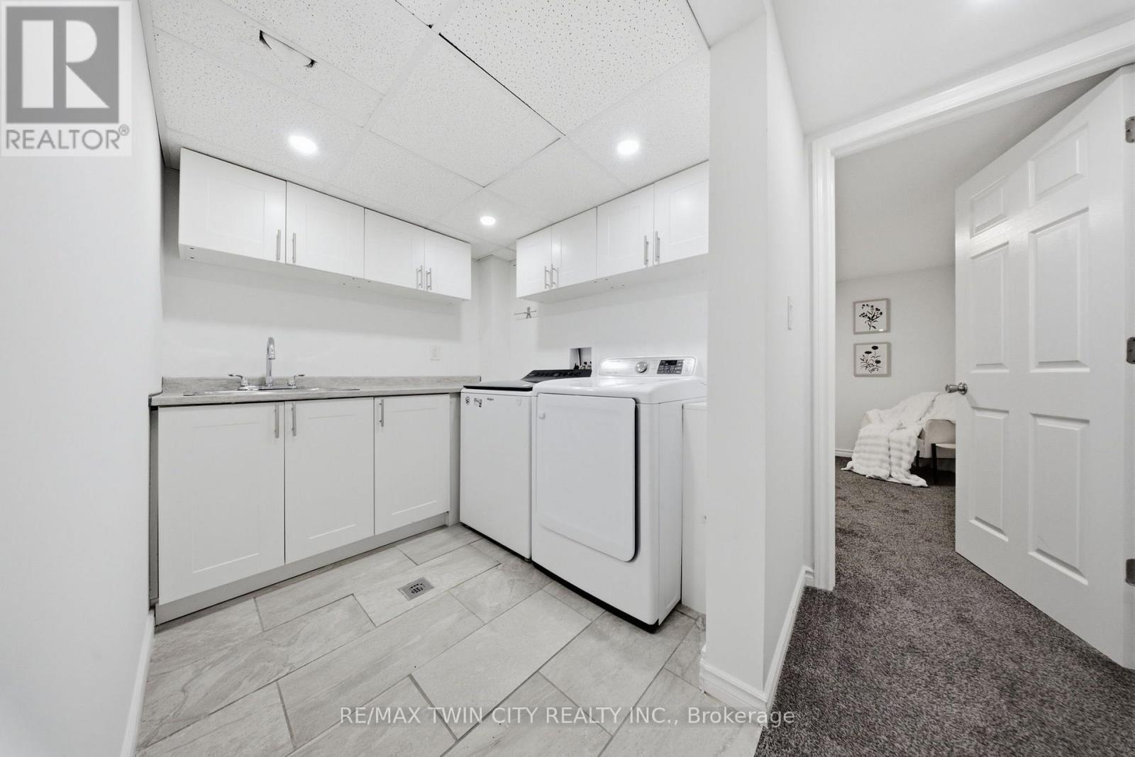 2 FRONTENAC AVENUE - Image 22