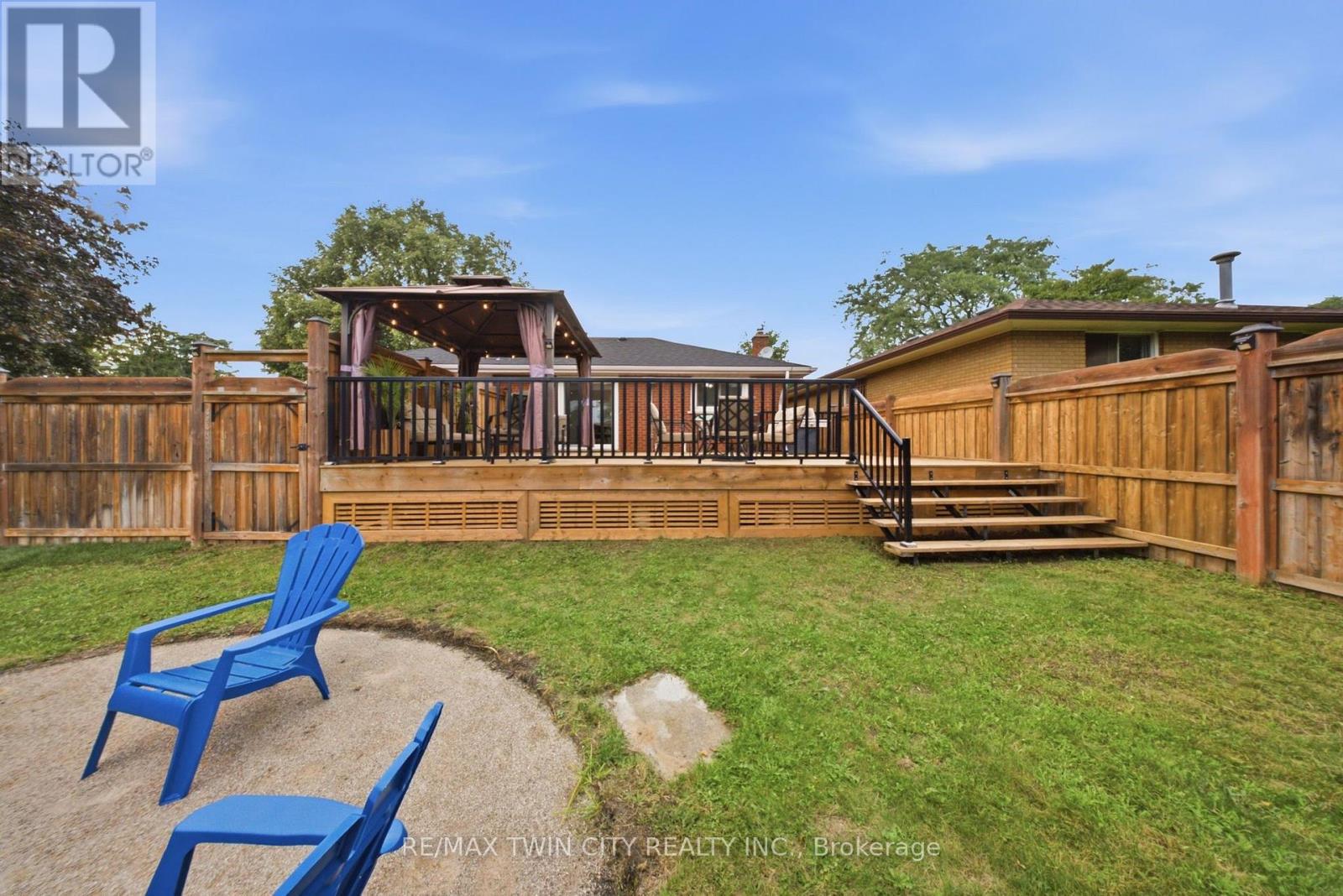 2 FRONTENAC AVENUE - Image 27