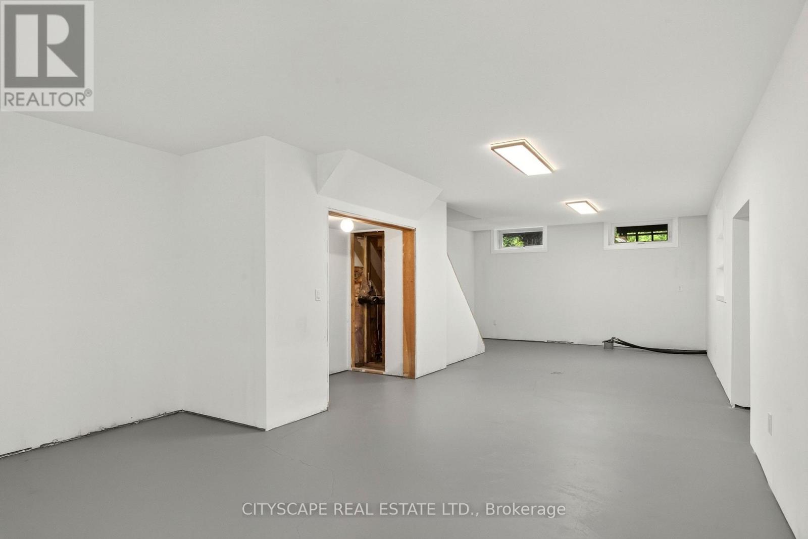 5 FIRELANE 14B ROAD - Image 33