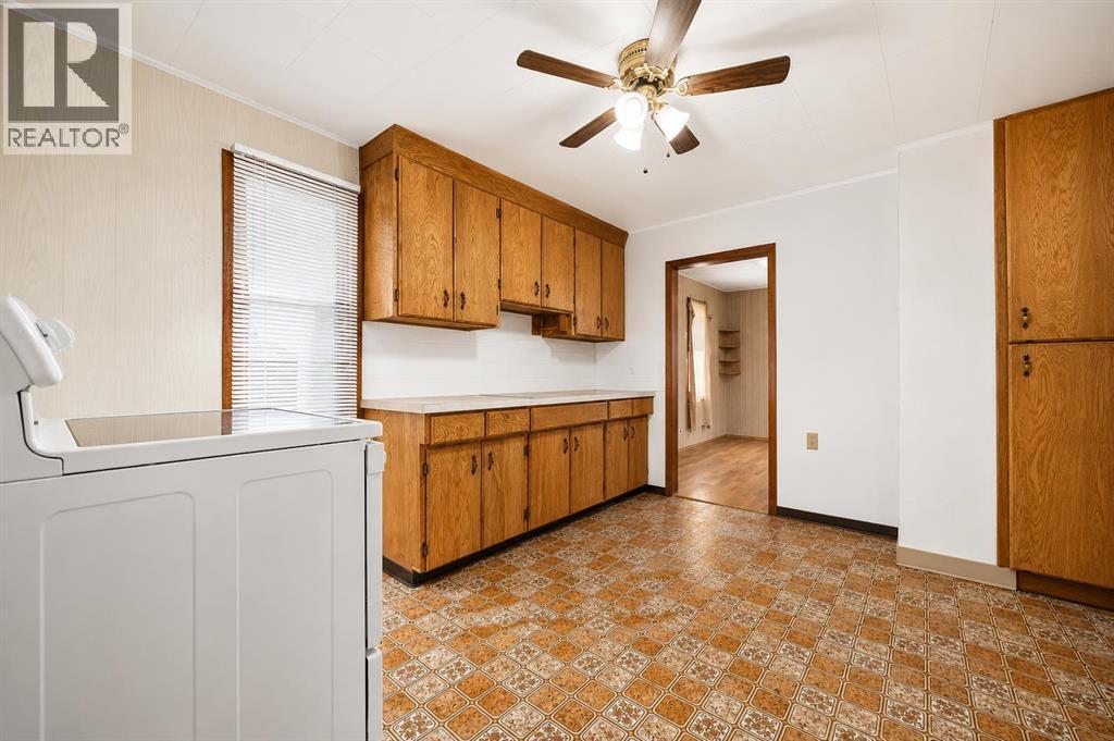 5103 41 Ave - Image 12