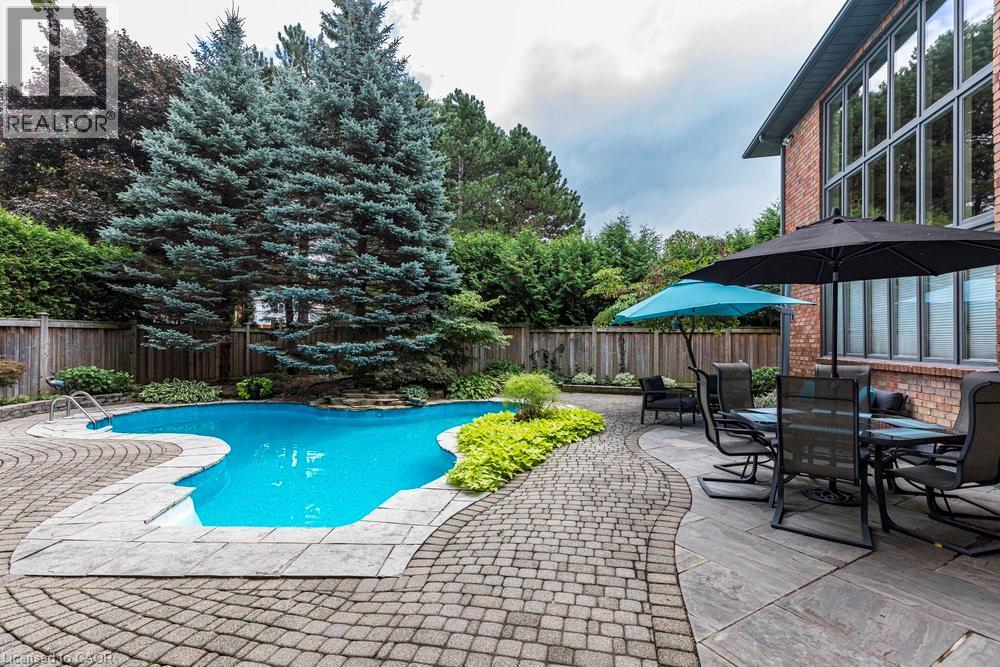 223 BRIAR HILL Crescent - Image 41