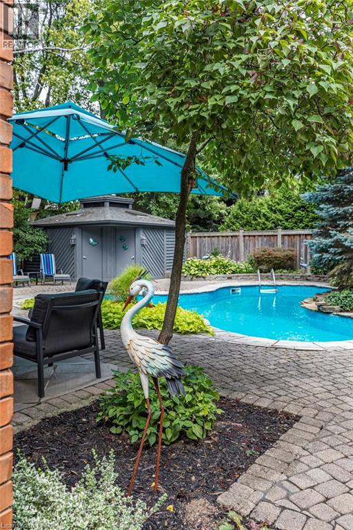 223 BRIAR HILL Crescent - Image 38
