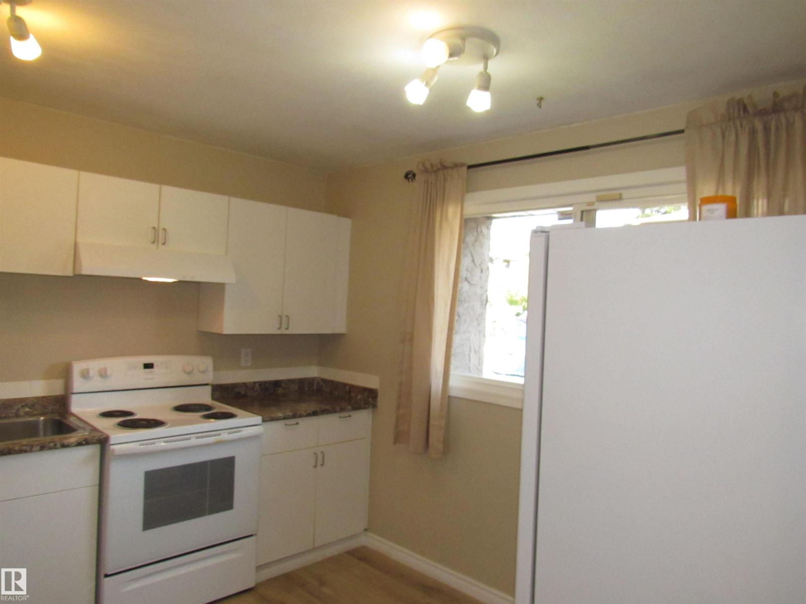 1692 37 ST NW - Image 11