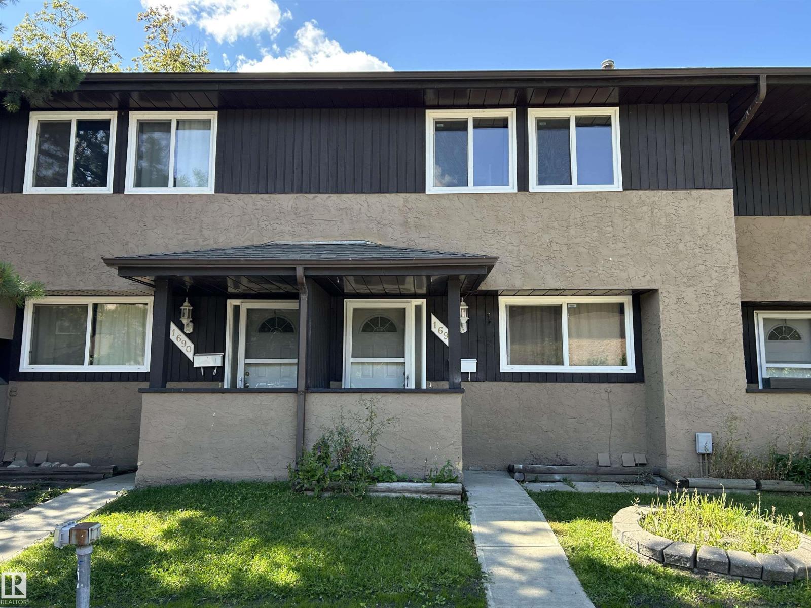 1692 37 ST NW - 2