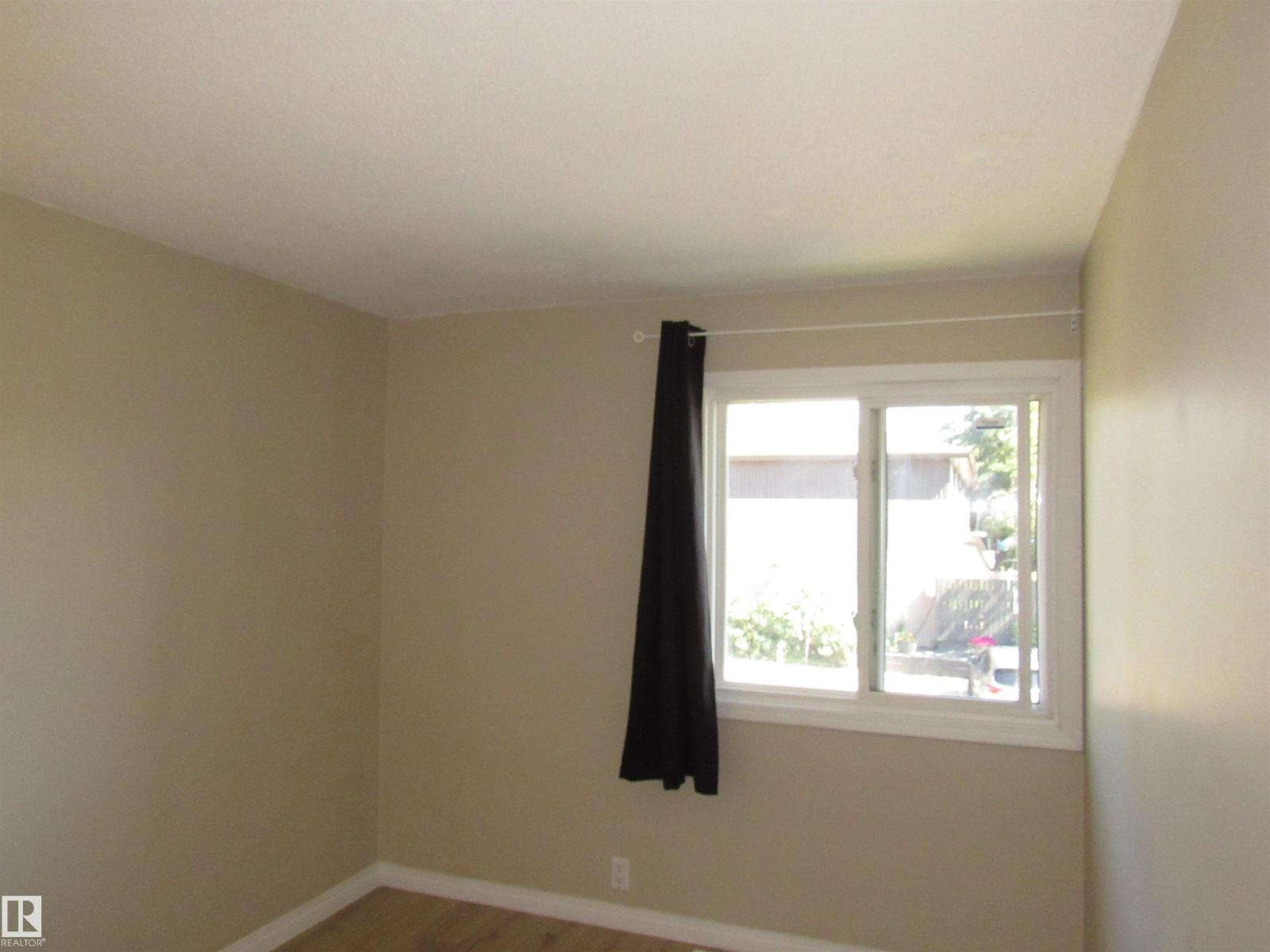 1692 37 ST NW - Image 21